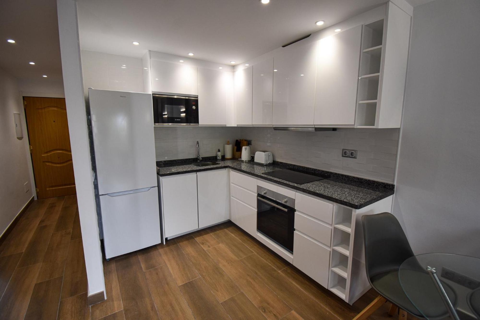Urb Pueblo Del Parque, Luxury 2 Bedroom Apartment. Fantastic Central Location. Benalmádena Exterior photo
