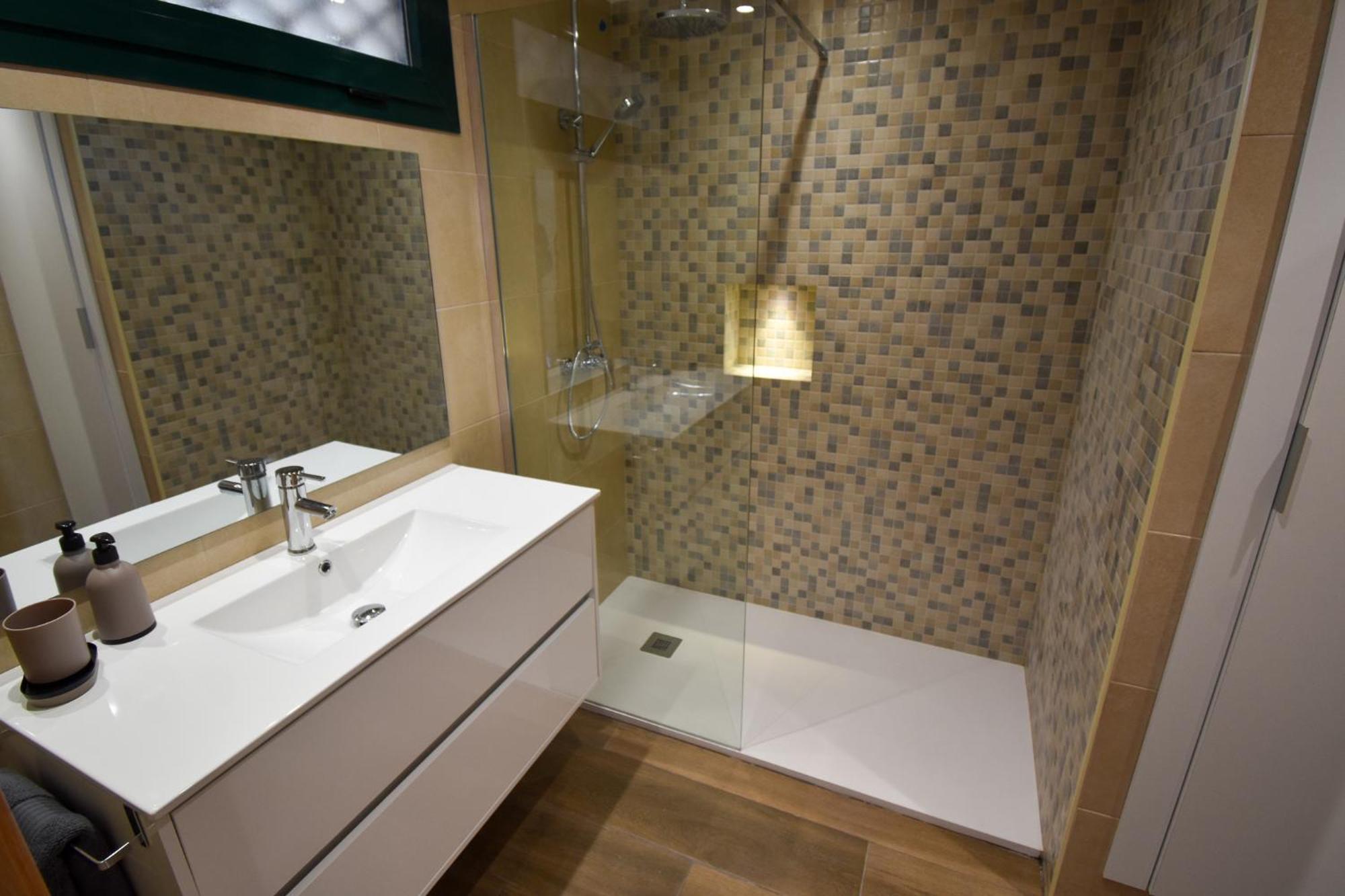Urb Pueblo Del Parque, Luxury 2 Bedroom Apartment. Fantastic Central Location. Benalmádena Exterior photo