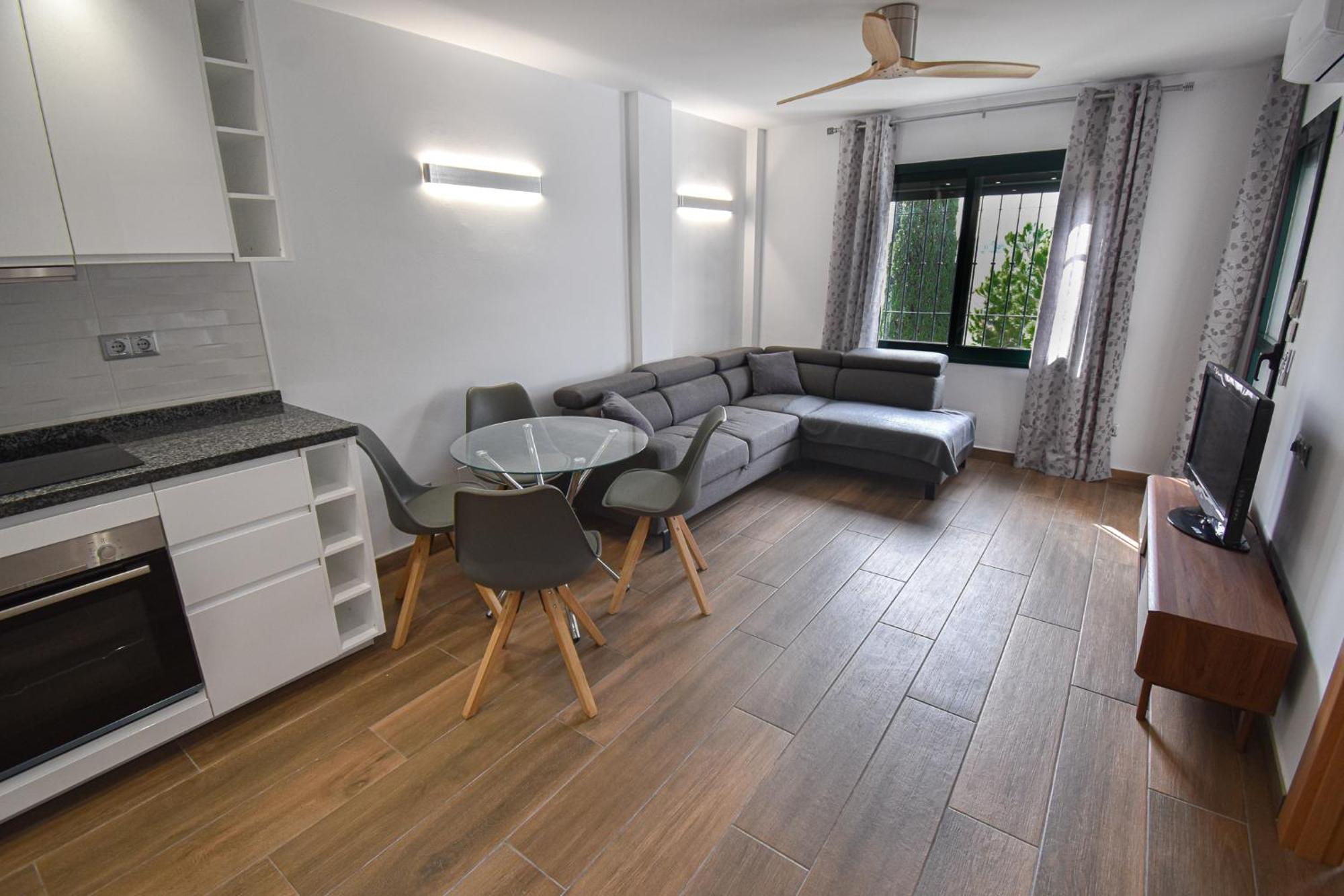 Urb Pueblo Del Parque, Luxury 2 Bedroom Apartment. Fantastic Central Location. Benalmádena Exterior photo